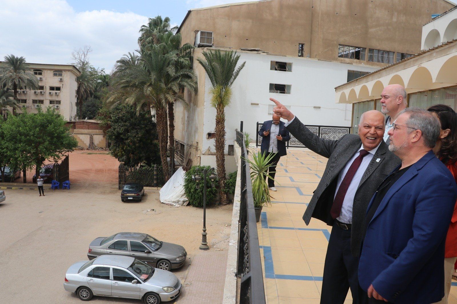 نقيب المعلمين يستقبل وفدا من المنظمة الدولية للتربية