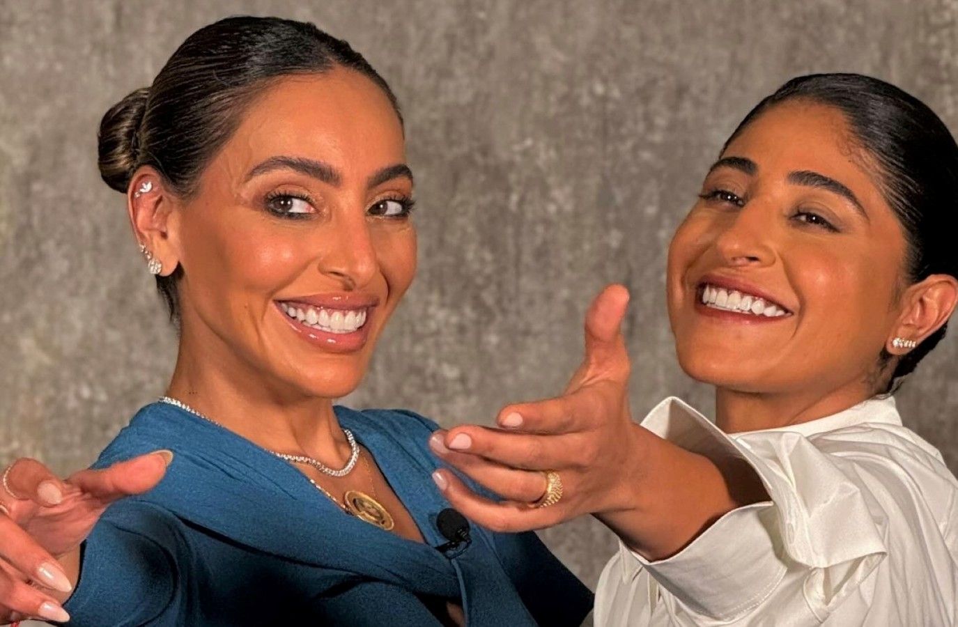 كيف علقت فاطمة الصفي على صورة جمعتها مع شجون الهاجري؟