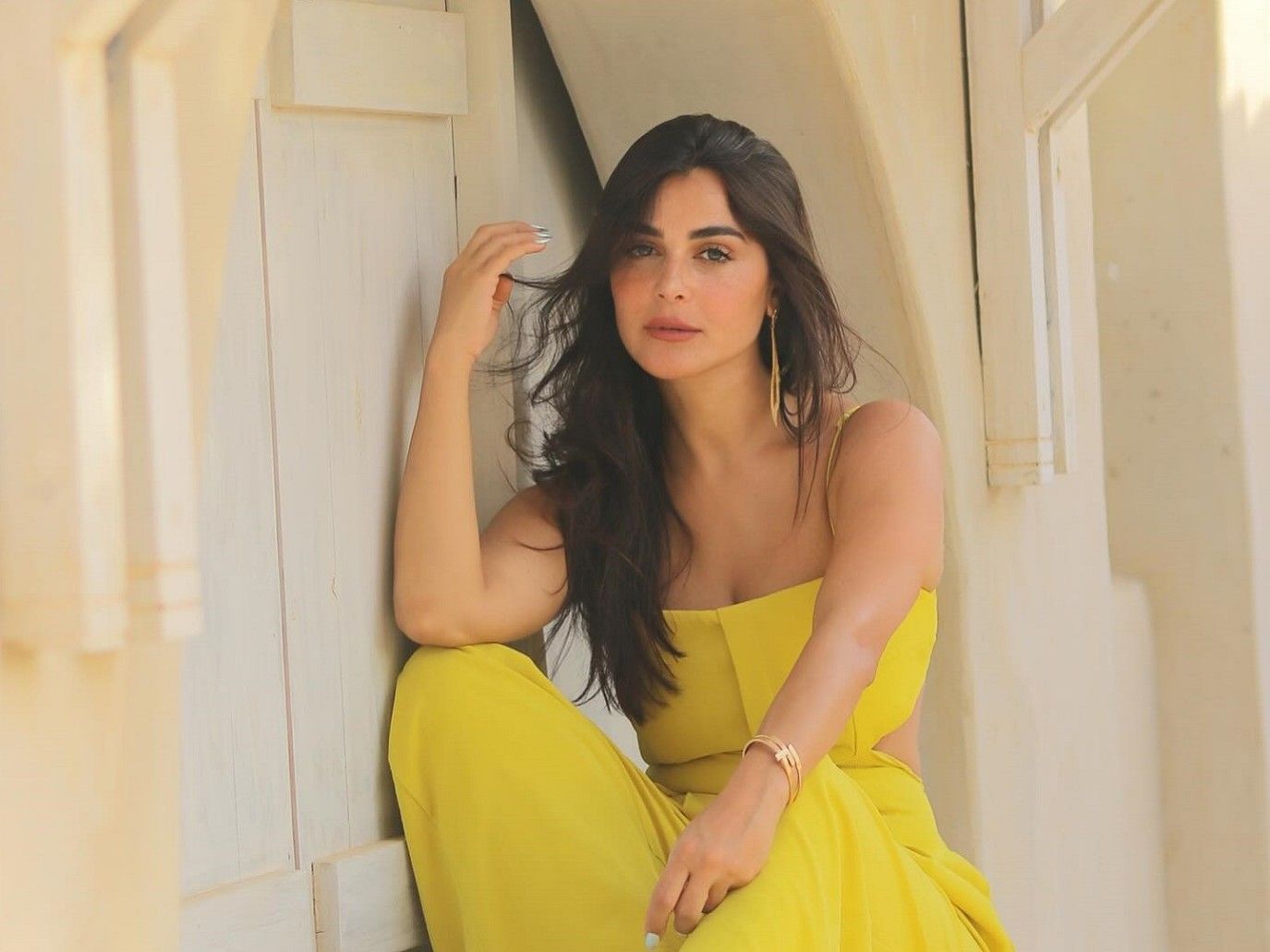 رانيا منصور تُقيّم تجربتها في شباب امرأة ورأيها في المقارنات مع الفيلم