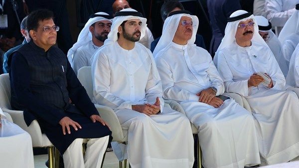 بحضور حمدان بن محمد ووزير التجارة والصناعة الهندي.. موانئ دبي العالمية تعلن بدء بناء «بهارات مارت» في دبي