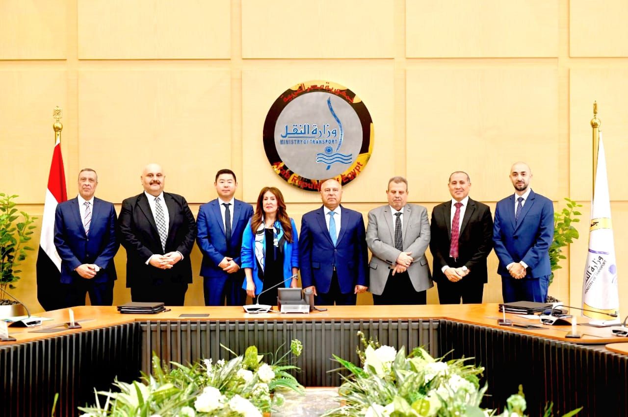 النقل توقع عقود تحديث 100 جرار هنشل بالسكة الحديد مع شركة أمريكية