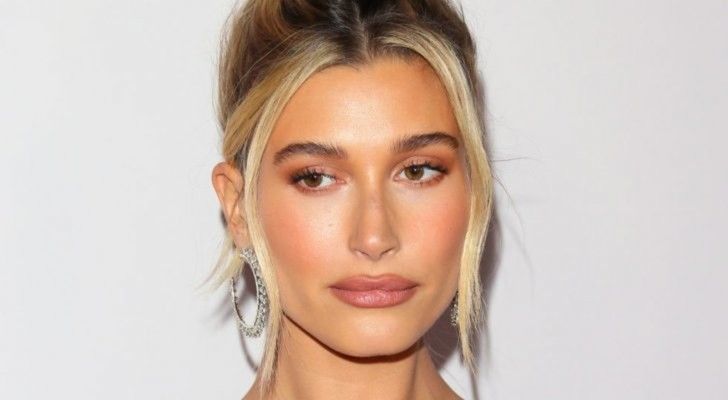 هايلي بيبر تُحدد موقفها من سيلينا غوميز وتُسرّب هذا الأمر