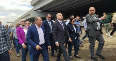 محافظ القاهرة يقود حملة لرفع الإشغالات والباعة الجائلين بمحيط موقف السلام