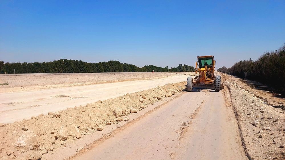 إنجاز 43%؜ من ازدواج المدخل الشرقي بمحافظة قرية العليا بطول 3 آلاف متر