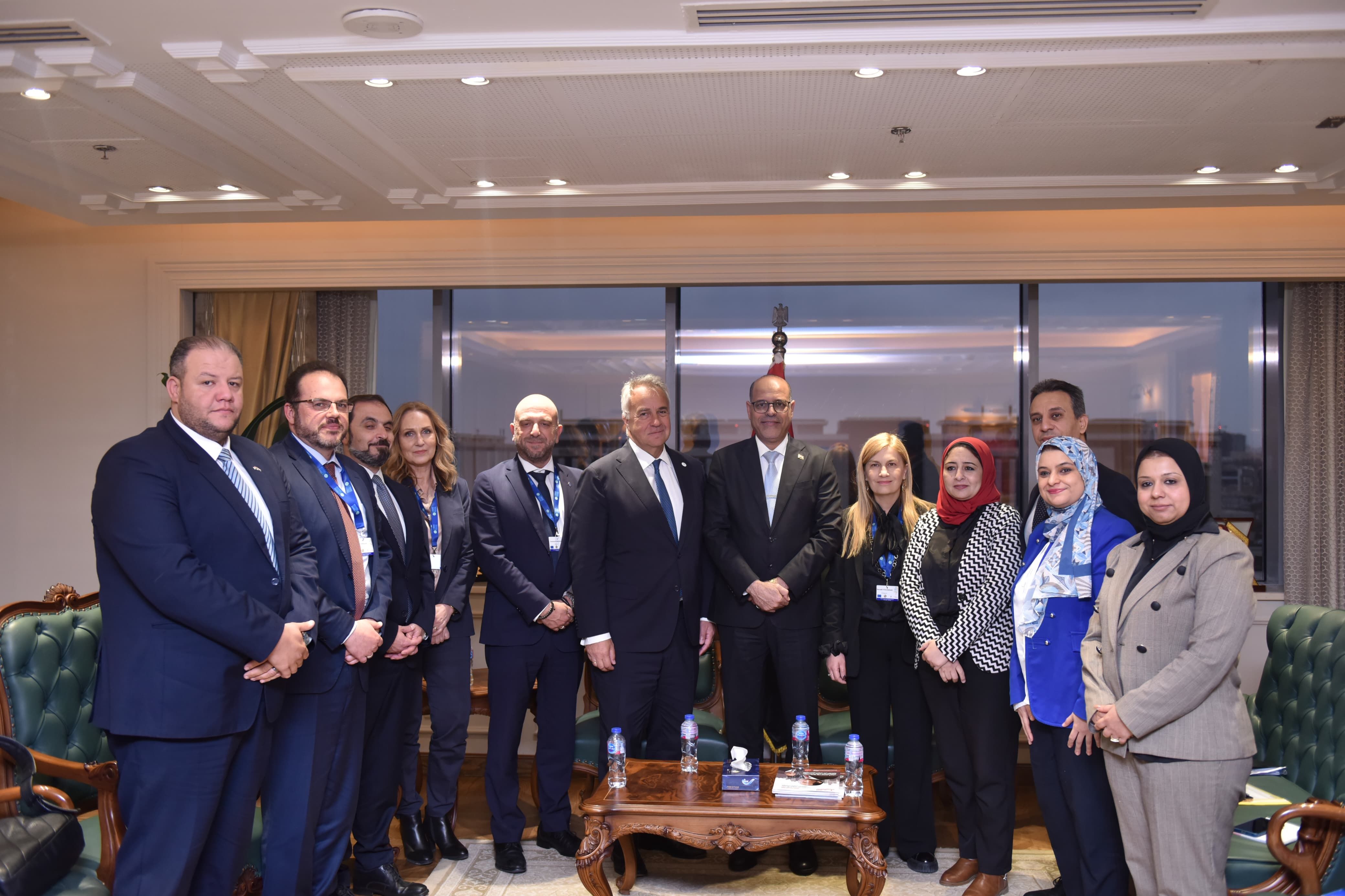 وزير العمل يلتقى وزير الهجرة اليونانى لتنفيذ اتفاقية تشغيل العمالة الموسمية المصرية