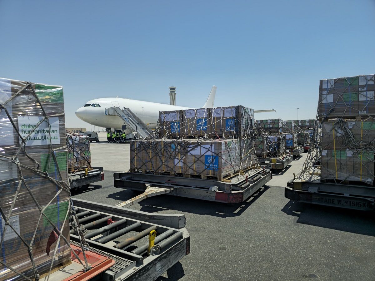 الامارات | بتوجيهات محمد بن راشد.. دبي الإنسانية تسيّر جسرا جويا لنقل مستلزمات طبية إلى ميانمار