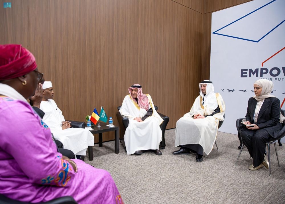 "الخريجي" يبحث العلاقات الثنائية مع وزيري خارجية البوسنة وتشاد