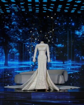 حفل زفاف آل سعود: فستان العروس من Versace والديكورات خيالية (صور)