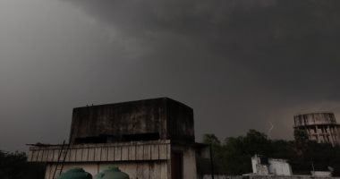 مصرع نحو 100 شخص جراء أمطار غزيرة فى الهند ونيبال.. فيديو