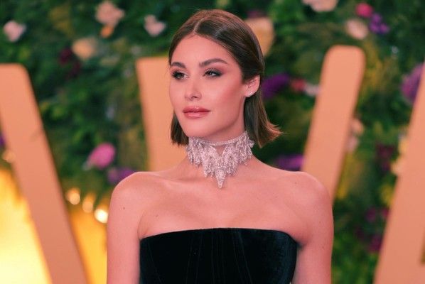 نور عريضة تلفت الأنظار بإطلالة مميّزة في برشلونة - بالصور