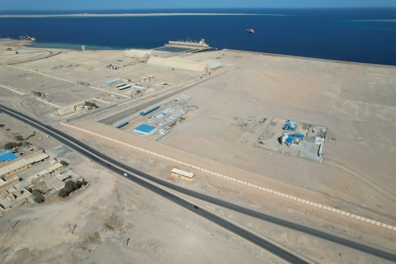 وزارة النقل تنشئ محطة متعددة الأغراض بميناء سفاجا.. صور