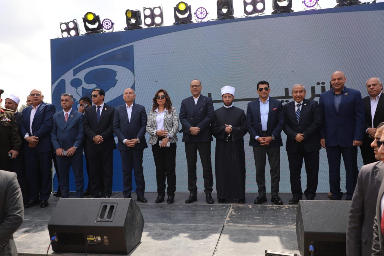 وزراء التنمية المحلية والشباب والأوقاف والعمل ومحافظ القاهرة يشاركون باحتفالية الأيتام