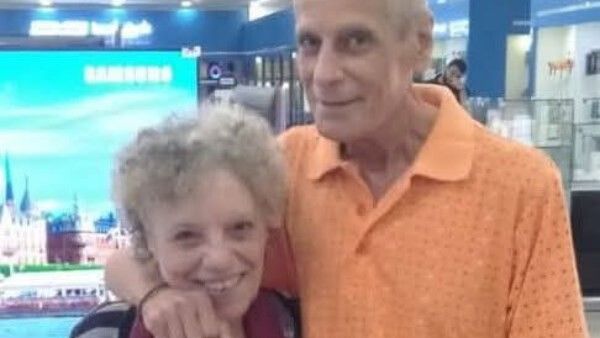 وفاة المخرج مصطفى درويش زوج الفنانة عارفة عبد الرسول