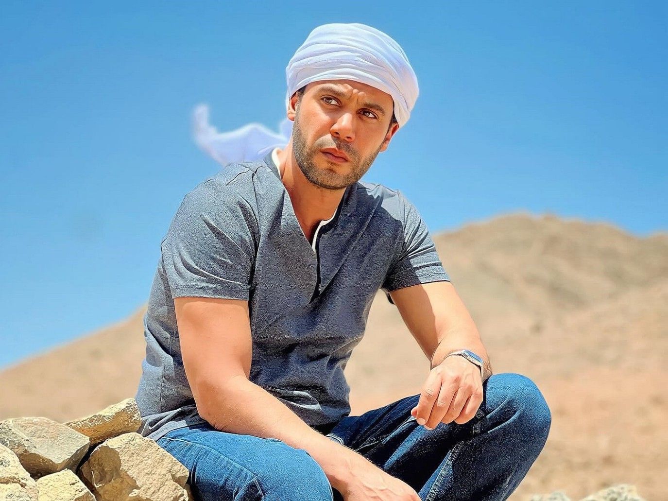 مشروعات يرتبط بها محمد إمام قبل تصوير صقر وكناريا.. التفاصيل