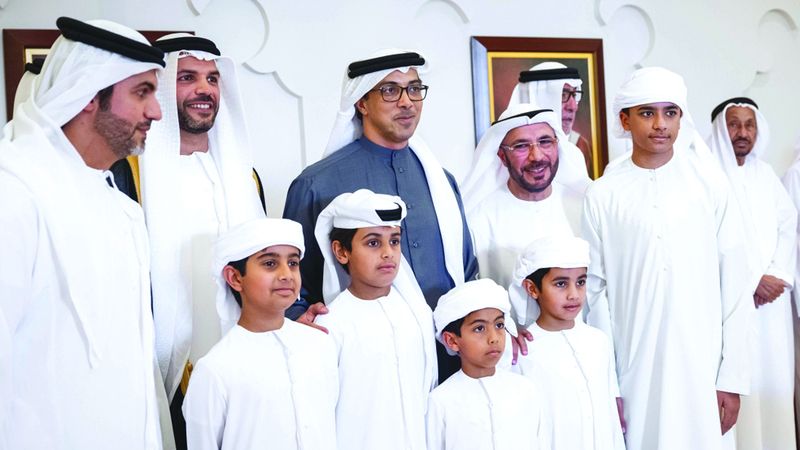 الامارات | منصور بن زايد يحضر أفراح العلوي والكلباني