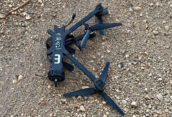 "النشرة": العثور على أجزاء من "درون" إسرائيلية بعد سقوطها في بلدة رب ثلاثين