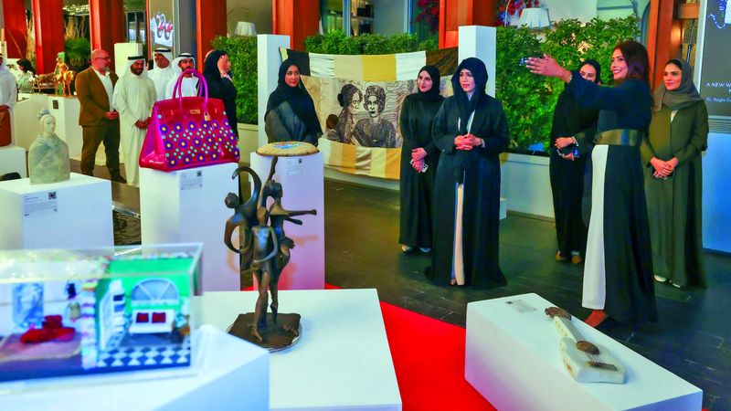 الامارات | لطيفة بنت محمد تزور أمسيات «ليالي الفن» في «دبي المالي العالمي»