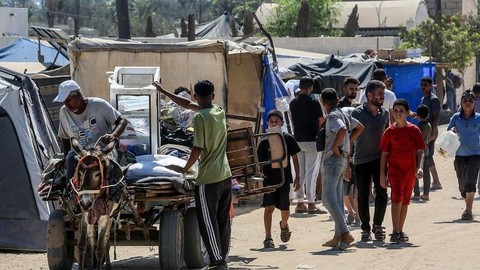 الرئيس الإندونيسي يُخطط لإجلاء ألف غزّي.. لماذا يُوصف هذا القرار بـ"الخطأ الفادح"؟