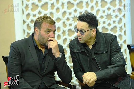 شذى وأحمد زاهر وسامو زين وتامر حسين فى عزاء والدة زوجة رامى صبرى.. صور