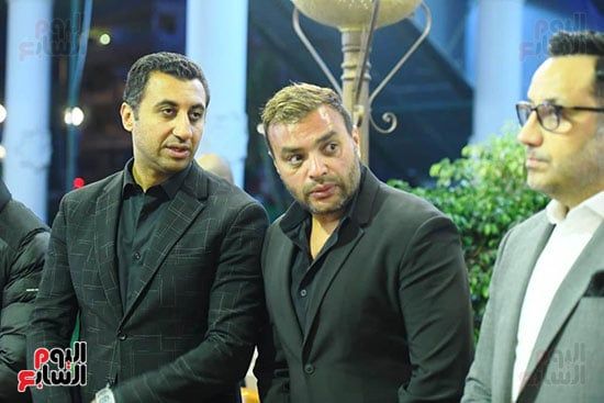 أصالة ودنيا عبد العزيز وبشرى ودينا فؤاد فى عزاء والدة زوجة رامى صبرى.. صور