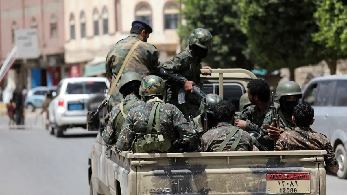 استنفار حوثي وحالة طوارئ غير معلنة وانتشار للمدرعات في مداخل صنعاء ..ماذا يحدث؟