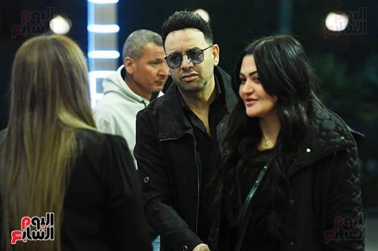 شذى وأحمد زاهر وسامو زين وتامر حسين فى عزاء والدة زوجة رامى صبرى.. صور