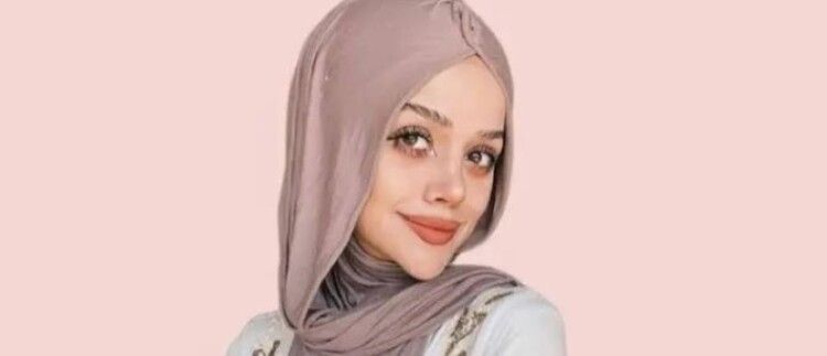 هوية خطيب عبير الصغير الى العلن..ليس جو حطاب؟