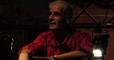 اليوم.. جنازة المخرج مصطفى درويش زوج عارفة عبد الرسول من مسجد المنارة بالإسكندرية