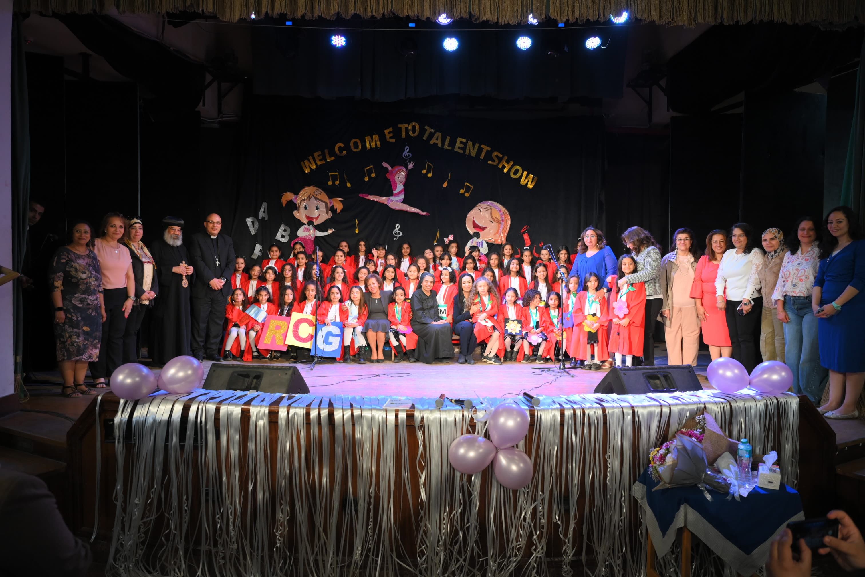 وزيرة التضامن تشهد حفل تخرج طالبات مرحلة رياض الأطفال بمدرسة كلية رمسيس للبنات