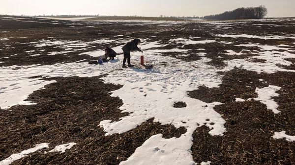 بدء محادثات بين أميركا وأوكرانيا بشأن المعادن النادرة