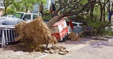 زلزال بباكستان وعواصف مميتة فى الهند ونيبال ورياح عاتية بالصين