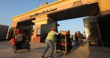 استمرار فتح ميناء رفح البرى من الجانب المصرى لليوم الـ26 على التوالى