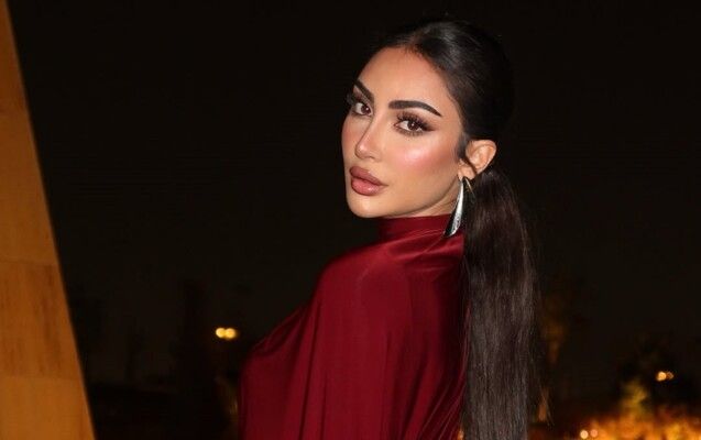 نور الغندور تضج أنوثة والأناقة بإطلالة خيالية