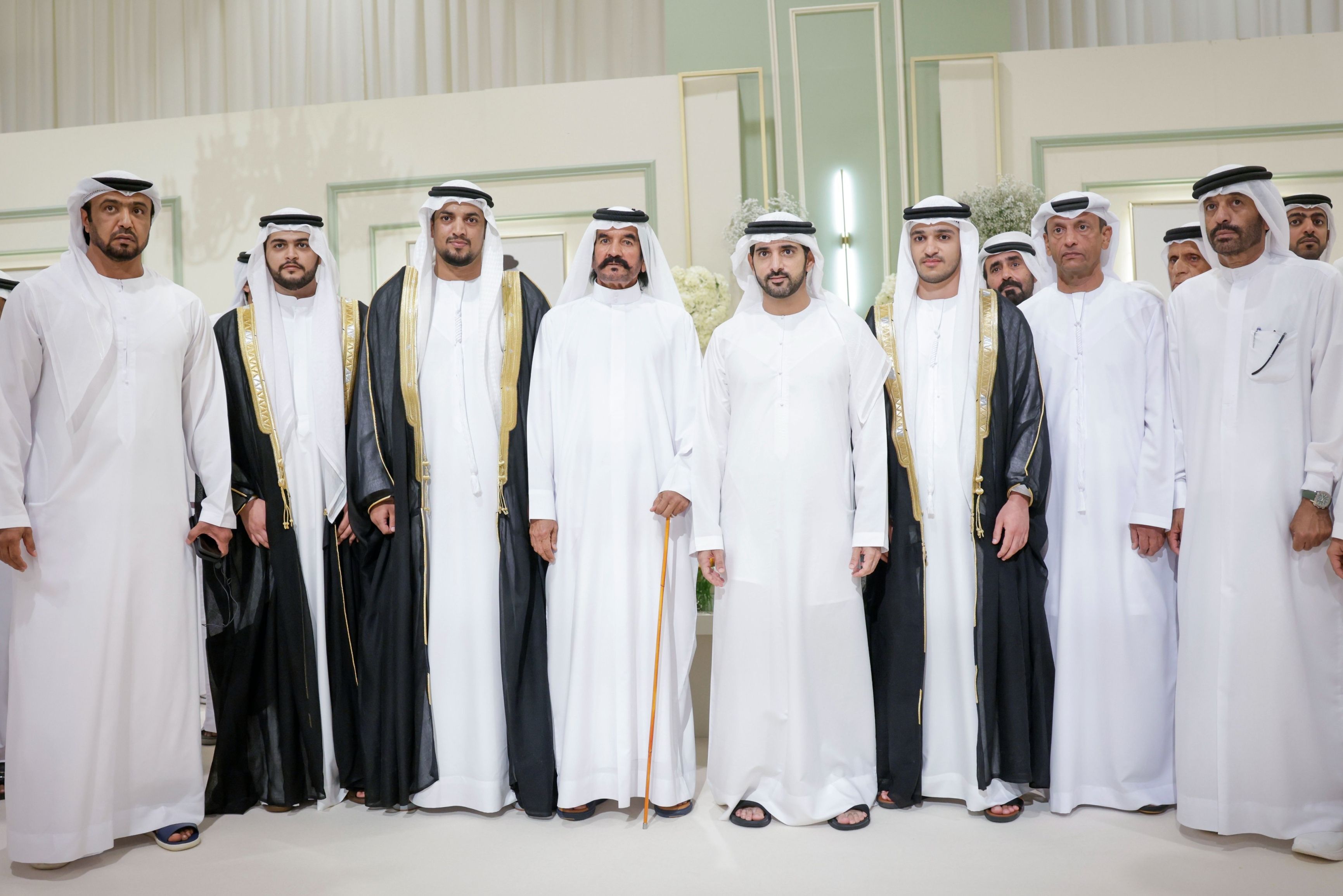 الامارات | حمدان بن محمد يحضر أفراح بن غدير وملهوف والمقعودي