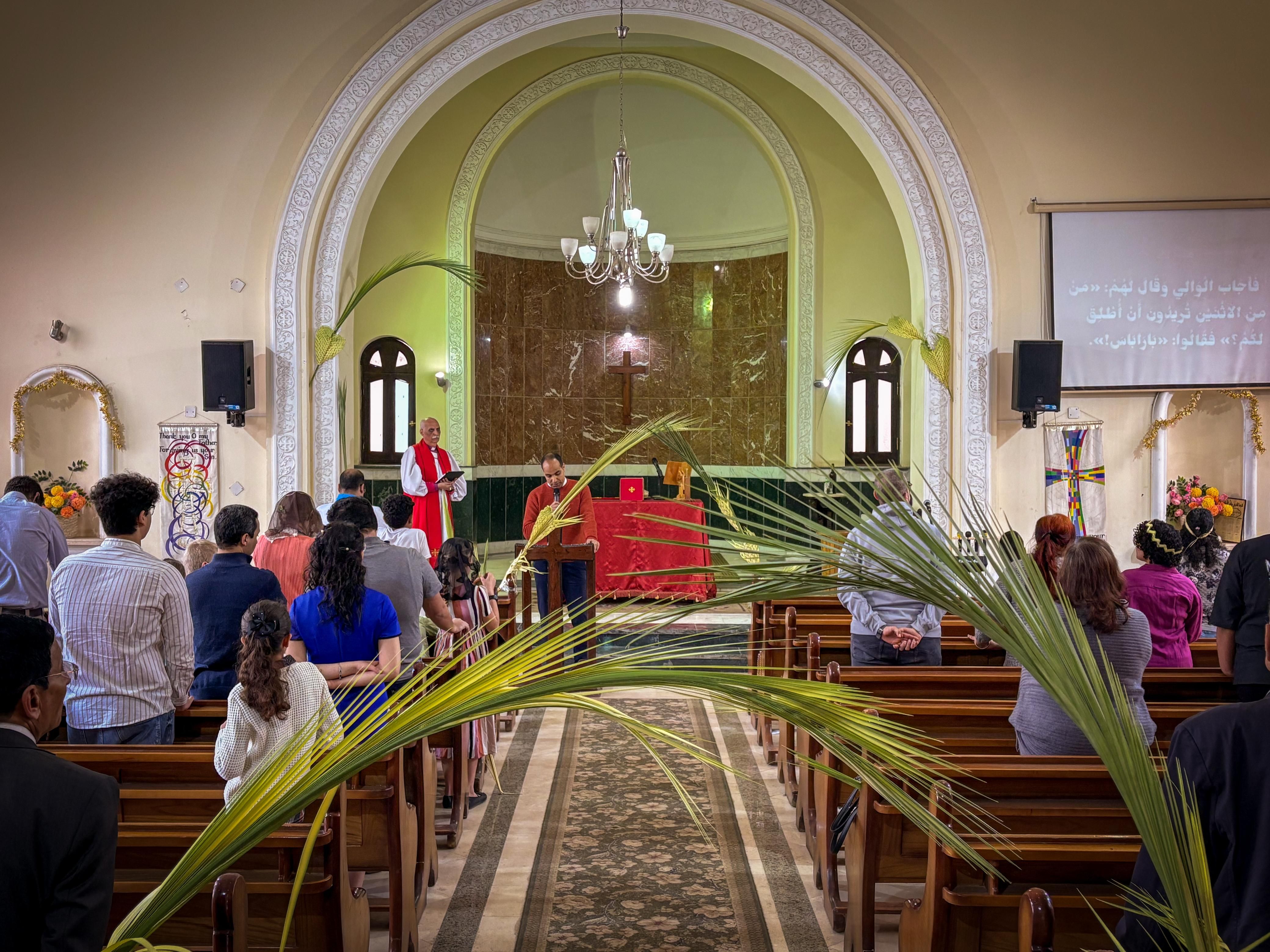 رئيس الكنيسة الأسقفية: المسيح دخل أورشليم حاملا رسالة السلام رغم علمه بالصليب