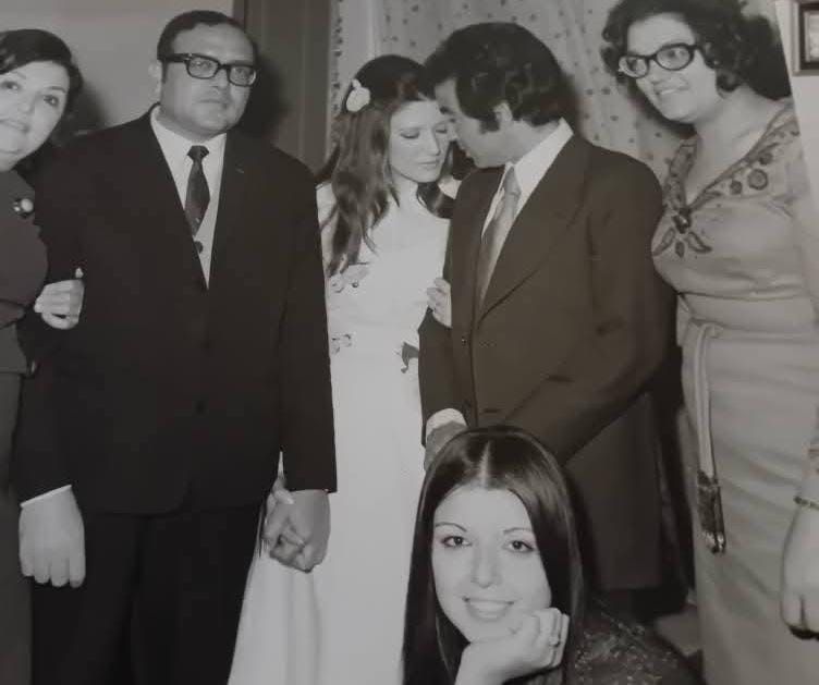 شمس البارودى تنشر صورا من عقد قرانها على حسن يوسف.. وتكشف: أحيى ذكراه بختم القرآن