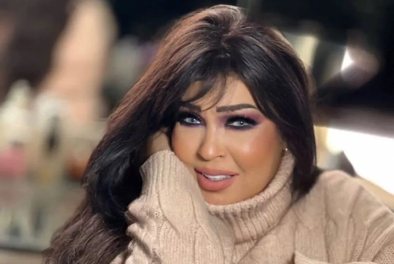 بعد مرور 31 عاماً فيفي عبده تكشف سراً عن مسرحية حزمني يا.. ما علاقة محمد هنيدي؟