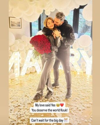 اعلامية لبنانية تعلن خطوبتها والعريس طليق زميلتها