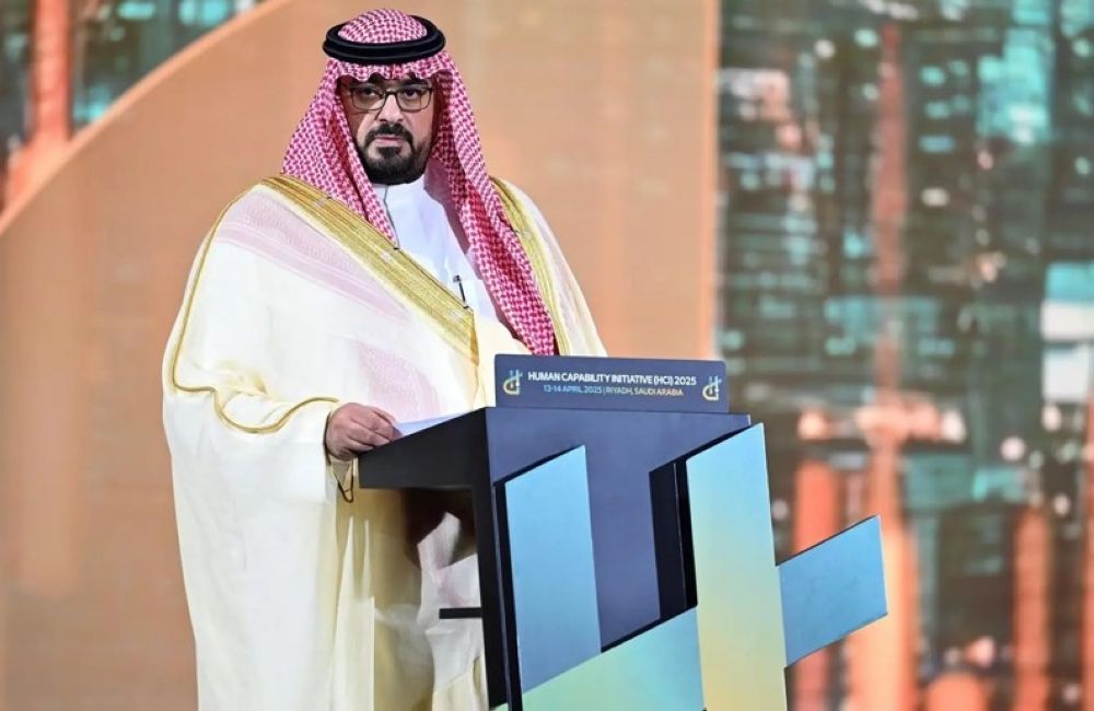 وزير الاقتصاد يدعو إلى وضع تنمية القدرات البشرية في صدارة الأولويات