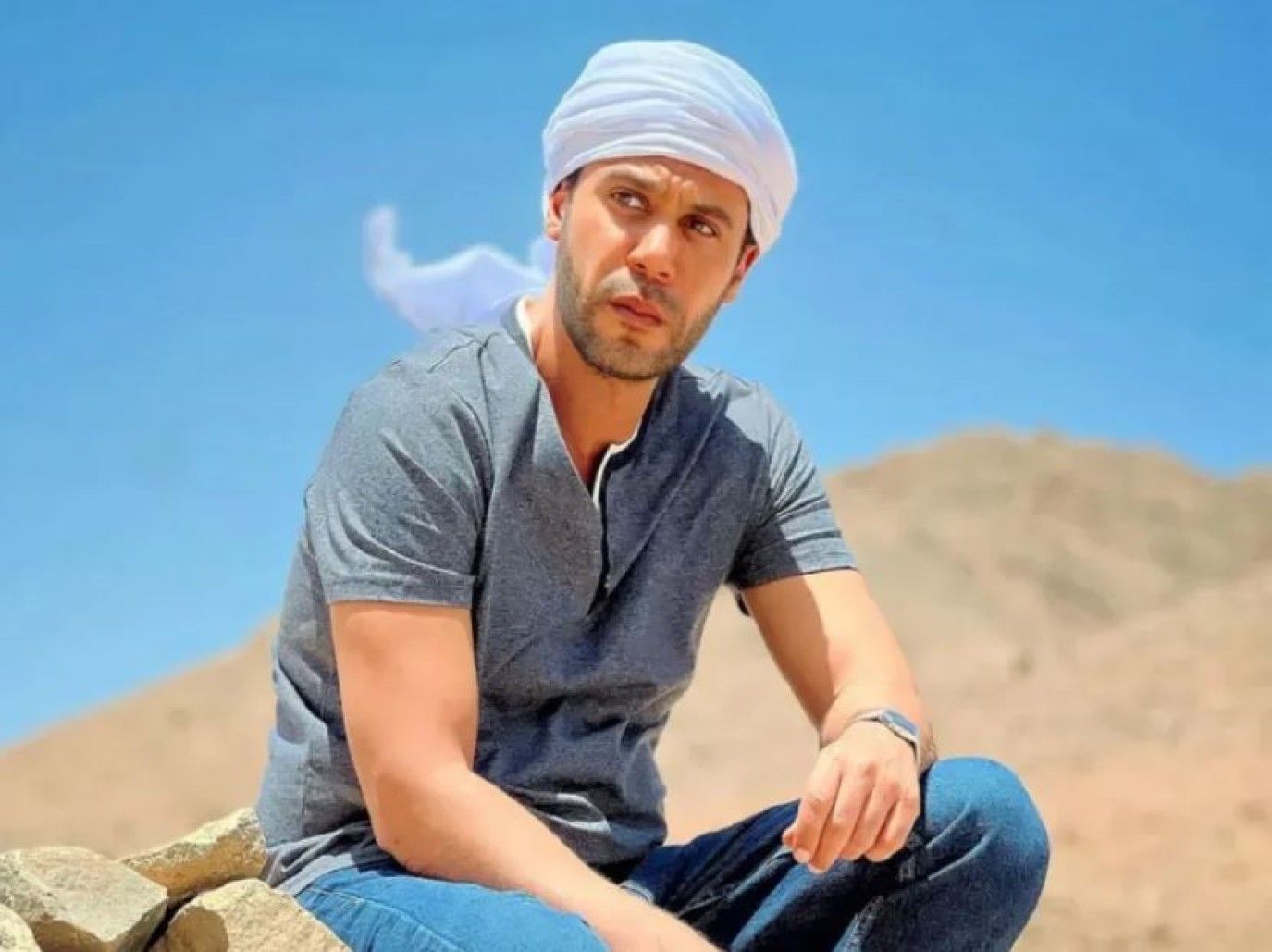 هل توقف تصوير فيلم شمس الزناتي نهائيًا؟