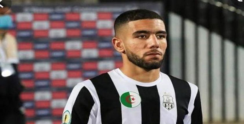 تفاصيل عملية أحمد القندوسي بعد الإصابة الخطيرة.. متى يعود للملاعب؟