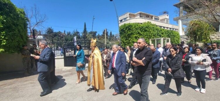 الطوائف المسيحية احتفلت بأحد الشعانين في صيدا