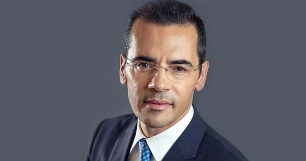 المكتب الاعلامي للنائب علامة يوضح ما جرى معه في مطار بيروت: لوجوب احترام الجميع من دون استثناء القانون