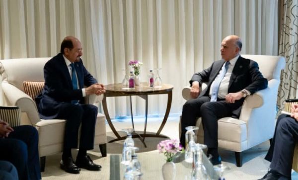 في خطوة مفاجئة ...الحكومة اليمنية تقول ان تصريحات الإرياني بشأن العراق لا تعبّر عن موقف رسمي