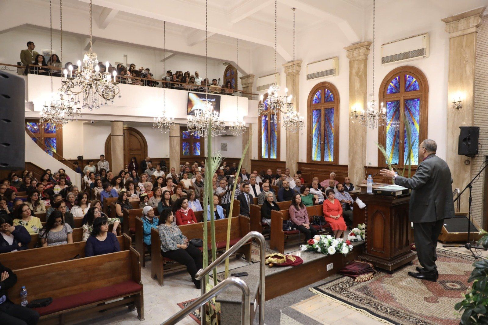 رئيس الطائفة الإنجيلية يشارك حفل أحد الشعانين بالكنيسة الإنجيلية بحدائق القبة