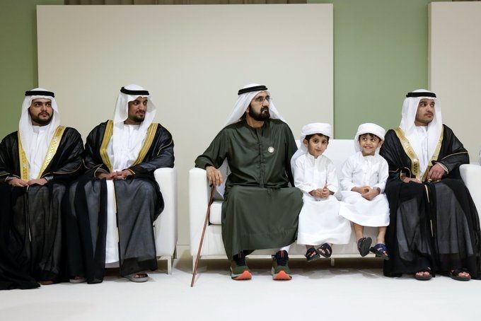 الامارات | محمد بن راشد يحضر أفراح بن غدير وملهوف والمقعودي