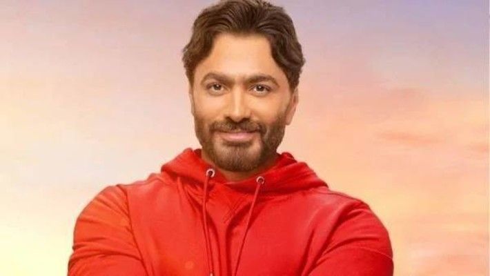 تامر حسني :"واقف عاجز الفكر من عظمة رحمة ربنا"