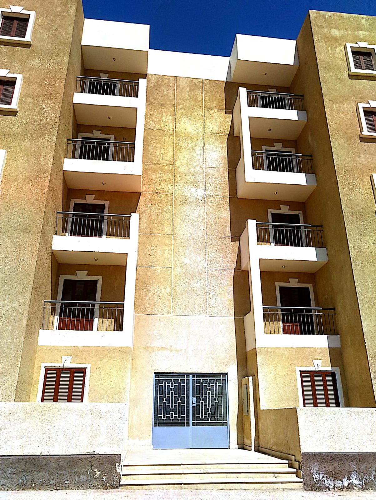 محافظ الجيزة: بدء تسليم 40 وحدة سكنية بعد التجديد بمساكن الرماية