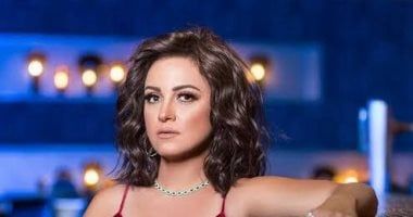 تكريم ريهام عبد الغفور بجائزة هيباتيا الذهبية في مهرجان الإسكندرية للفيلم القصير