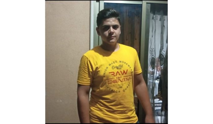 مقتل فتى اصطدمت دراجته بـ"توك توك" في بلدة تول